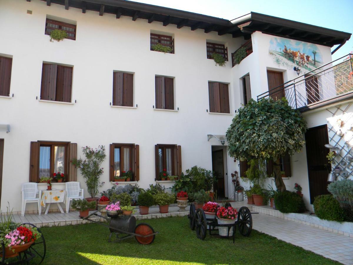 Agriturismo Alle Ruote Villa Meduno ภายนอก รูปภาพ